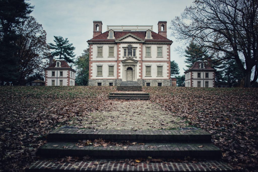 7 Haunted Airbnbs You Can Book Right Now - Oddee