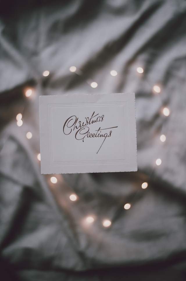 the-best-ways-to-sign-christmas-cards-this-season-oddee