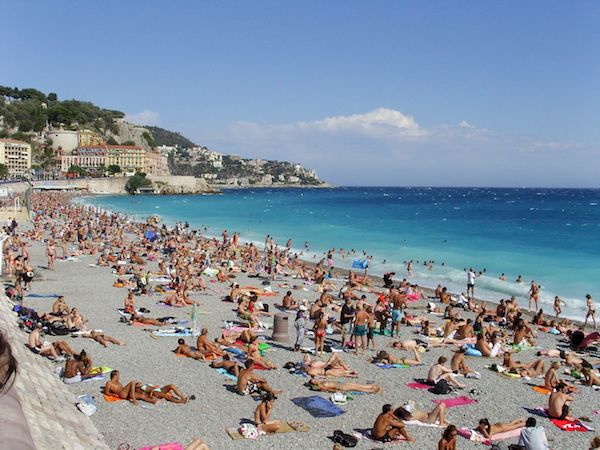 Nice France Beach Nudity - 9 Unbelievable Beach Trends - Oddee