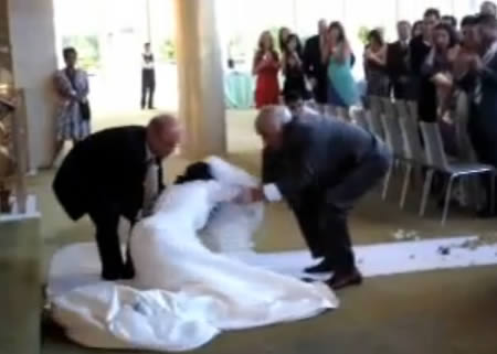 Funny 2025 wedding fails