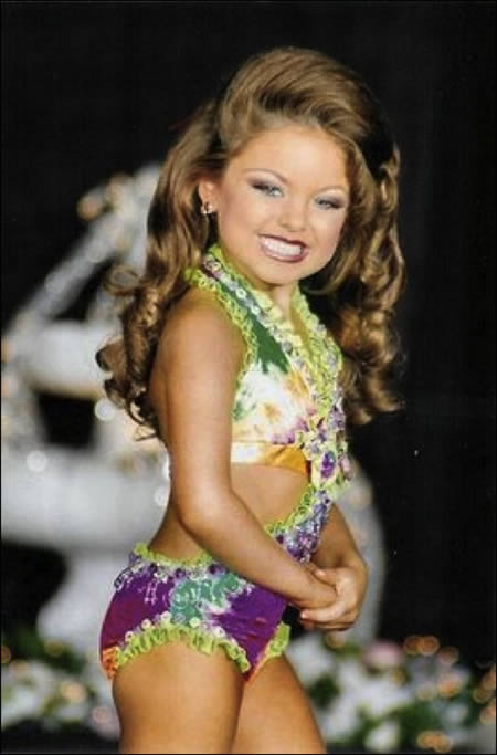 12-disturbing-child-pageant-photos-child-pageants-child-pageant