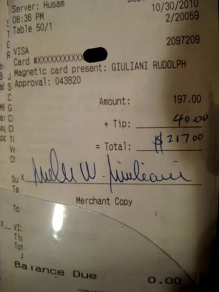 12 Absolutely Hilarious Receipt Tips - funny tips, waiter 