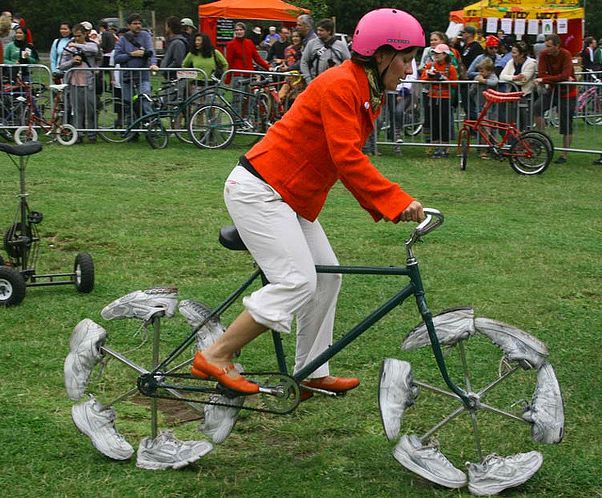 15 Awesome & Crazy Bike Mods - A99417 2750353603 8c2c2aa1f3 Z