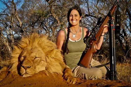 10 Hunting Pictures That Sparked Media Outrage - Oddee